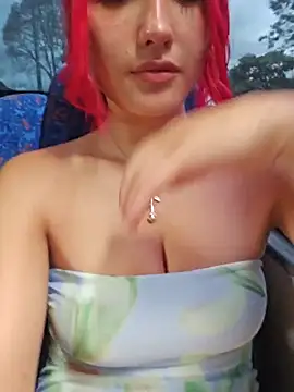 Snapshot of sorpresa_x chatting on 07/29/26, 05:44 sorpresa x online show from 07/29/26, 05:44