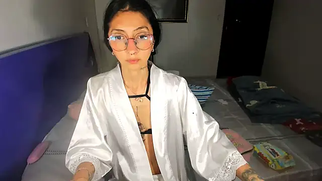 Anais lux online show from 07/29/26, 10:52