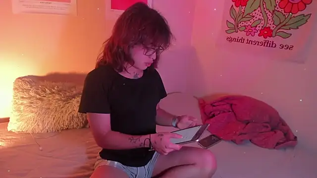 kai novoa online show from 09/25/25, 02:48