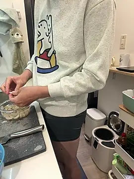 qaz23257 online show from 03/04/26, 06:08