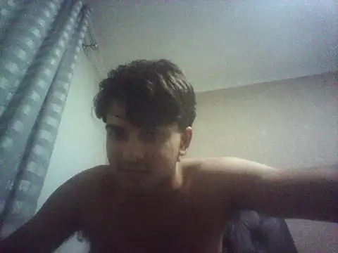 Snapshot of ljxjjxsooi chatting on 11/01/25, 01:40 ljxjjxsooi online show from 11/01/25, 01:40