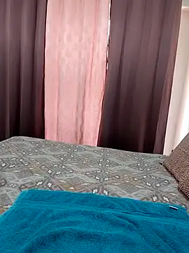 Snapshot of Aavya_007 chatting on 11/10/25, 04:00 Aavya 007 online show from 11/10/25, 04:00