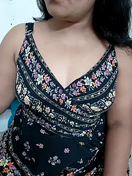 Snapshot of Aavya_007 chatting on 11/12/25, 05:35 Aavya 007 online show from 11/12/25, 05:35