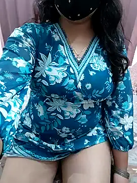 Snapshot of Aavya_007 chatting on 11/14/25, 03:38 Aavya 007 online show from 11/14/25, 03:38