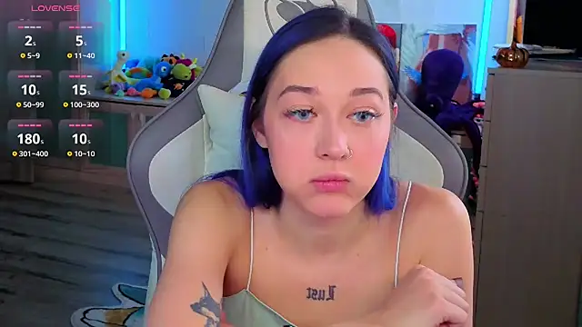 Im suka online show from 11/14/25, 04:33