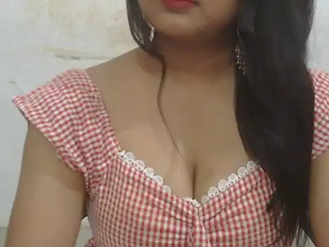 Snapshot of POOJA_199 chatting on 05/16/26, 08:00 POOJA 199 online show from 05/16/26, 08:00