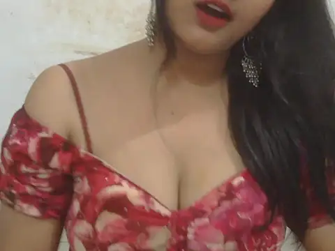 Snapshot of POOJA_199 chatting on 05/20/26, 08:09 POOJA 199 online show from 05/20/26, 08:09