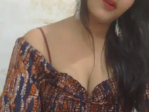 Snapshot of POOJA_199 chatting on 05/24/26, 08:08 POOJA 199 online show from 05/24/26, 08:08