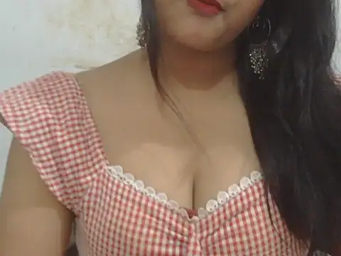 Snapshot of POOJA_199 chatting on 05/31/26, 07:48 POOJA 199 online show from 05/31/26, 07:48