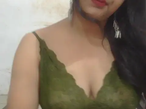 Snapshot of POOJA_199 chatting on 06/26/26, 06:40 POOJA 199 online show from 06/26/26, 06:40