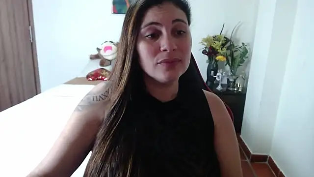 Secret Bella online show from 09/25/25, 12:09