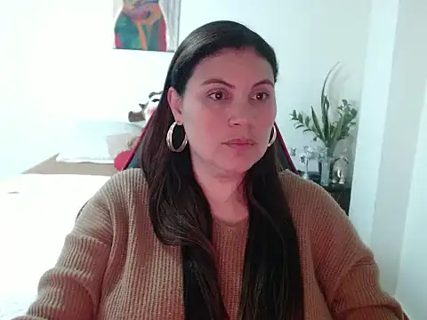 Secret Bella online show from 10/04/25, 12:25