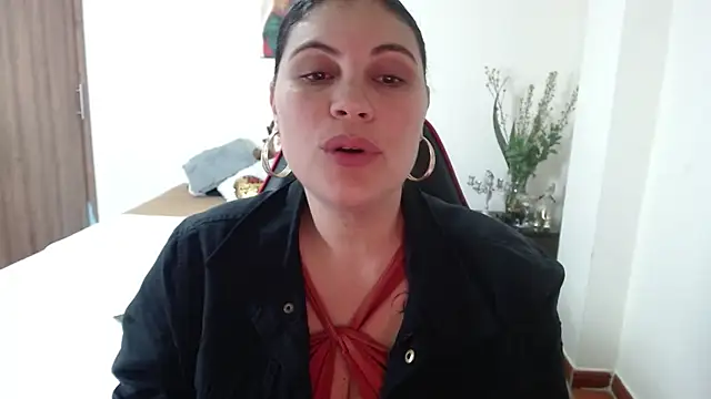 Secret Bella online show from 10/11/25, 11:42