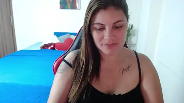 Secret Bella online show from 12/18/25, 12:44