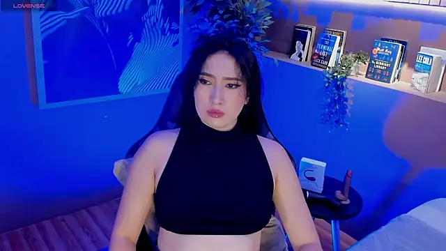 Snapshot of Skyyle_ chatting on 07/14/26, 01:39 Skyyle online show from 07/14/26, 01:39