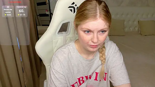 AmeliaDiamond online show from 04/22/26, 12:35