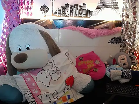 Nicol V online show from 09/26/25, 04:16