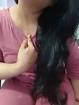 Snapshot of roshni_agrawal0 chatting on 05/31/26, 07:59 roshni agrawal0 online show from 05/31/26, 07:59