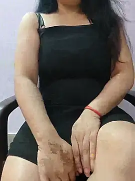 Snapshot of roshni_agrawal0 chatting on 06/22/26, 08:44 roshni agrawal0 online show from 06/22/26, 08:44