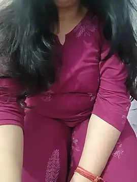Snapshot of roshni_agrawal0 chatting on 07/08/26, 09:14 roshni agrawal0 online show from 07/08/26, 09:14