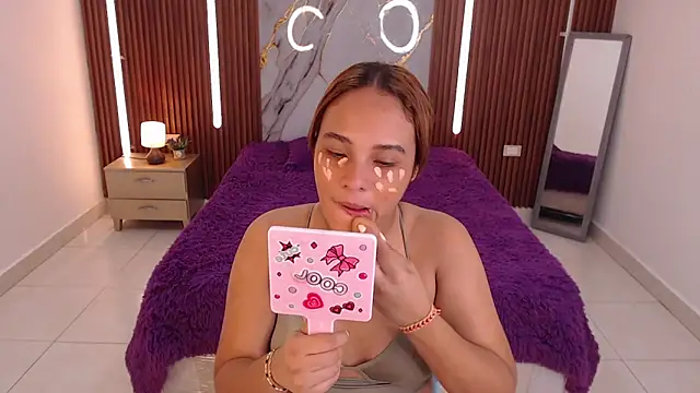 Snapshot of lina_fajardo22 chatting on 09/30/25, 12:54 lina fajardo22 online show from 09/30/25, 12:54