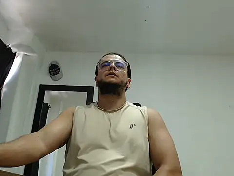 Snapshot of cloudsxxx chatting on 07/07/26, 04:44 cloudsxxx online show from 07/07/26, 04:44