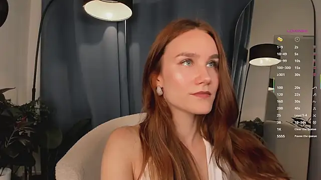 Snapshot of _Clare_Florence_ chatting on 07/25/26, 02:03 Clare Florence online show from 07/25/26, 02:03
