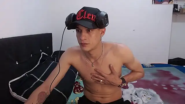 Ethanho0t online show from 12/20/25, 09:38