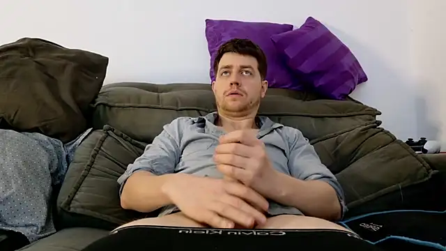 aaron nvk online show from 10/06/25, 08:39