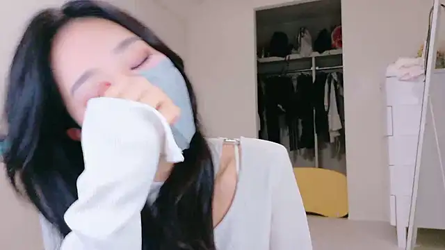 ramuchan desu online show from 10/19/25, 12:55