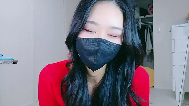 ramuchan desu online show from 10/25/25, 01:35