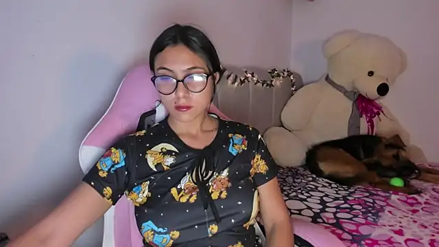 Sarahcutexoxox online show from 04/19/26, 04:12