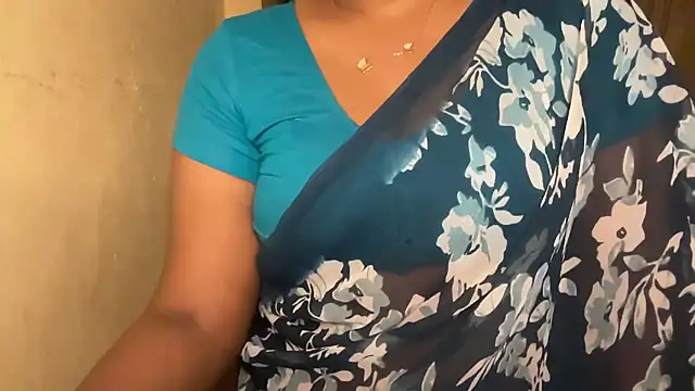 Pavani-Sexy online show from 03/22/26, 04:32