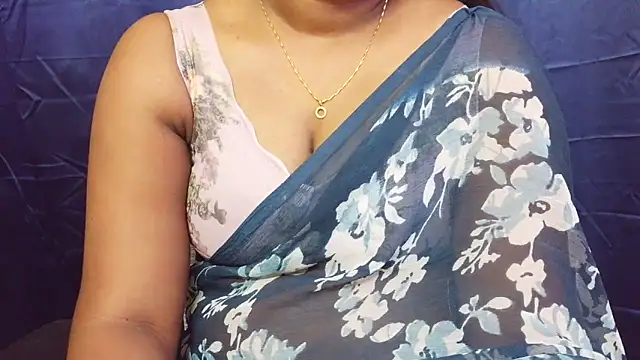 Snapshot of Pavani-Sexy chatting on 06/08/26, 05:02 Pavani-Sexy online show from 06/08/26, 05:02