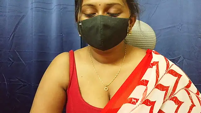 Snapshot of Pavani-Sexy chatting on 07/13/26, 01:03 Pavani-Sexy online show from 07/13/26, 01:03