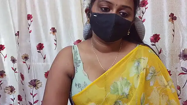 Snapshot of Pavani-Sexy chatting on 07/14/26, 11:38 Pavani-Sexy online show from 07/14/26, 11:38