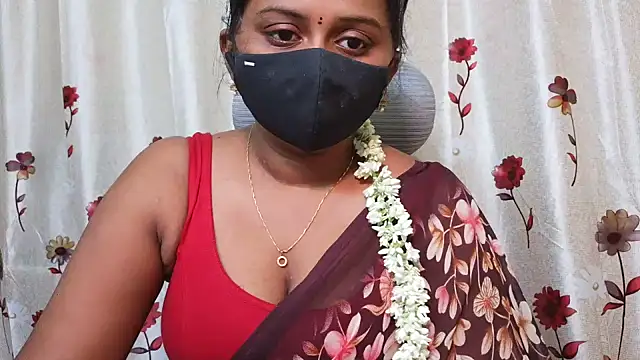 Snapshot of Pavani-Sexy chatting on 07/16/26, 04:40 Pavani-Sexy online show from 07/16/26, 04:40