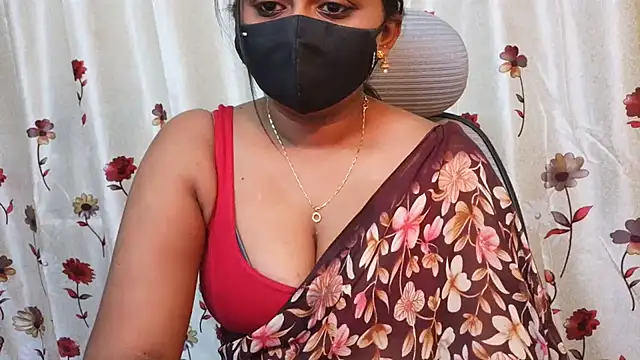 Snapshot of Pavani-Sexy chatting on 07/16/26, 04:46 Pavani-Sexy online show from 07/16/26, 04:46
