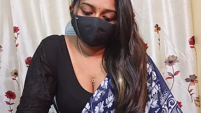 Snapshot of Pavani-Sexy chatting on 07/17/26, 04:52 Pavani-Sexy online show from 07/17/26, 04:52