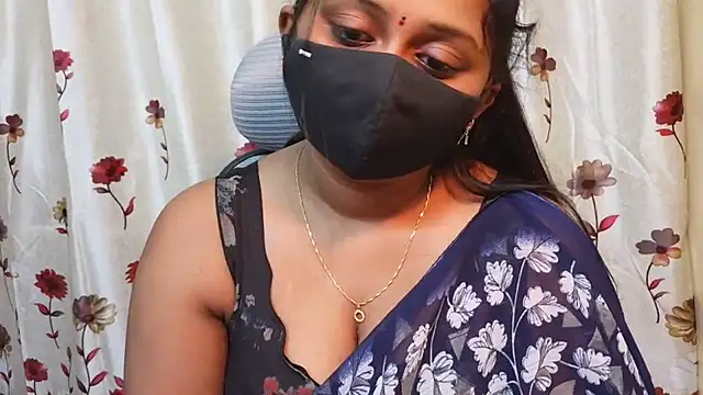 Snapshot of Pavani-Sexy chatting on 07/17/26, 04:56 Pavani-Sexy online show from 07/17/26, 04:56