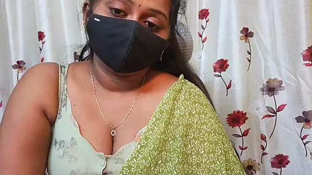 Snapshot of Pavani-Sexy chatting on 07/18/26, 05:06 Pavani-Sexy online show from 07/18/26, 05:06