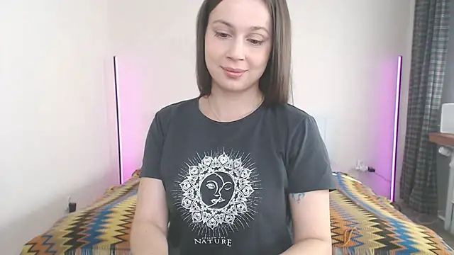 Snapshot of lustxSALLY chatting on 07/20/26, 06:28 lustxSALLY online show from 07/20/26, 06:28