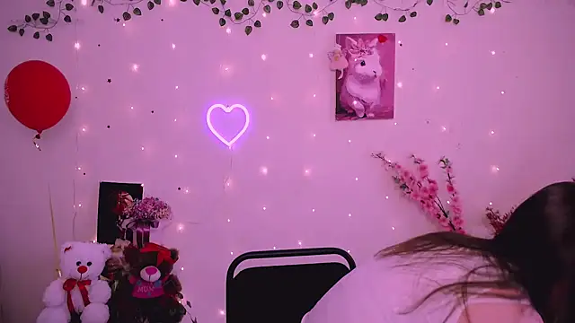 Amanda Bright  online show from 04/19/26, 08:46