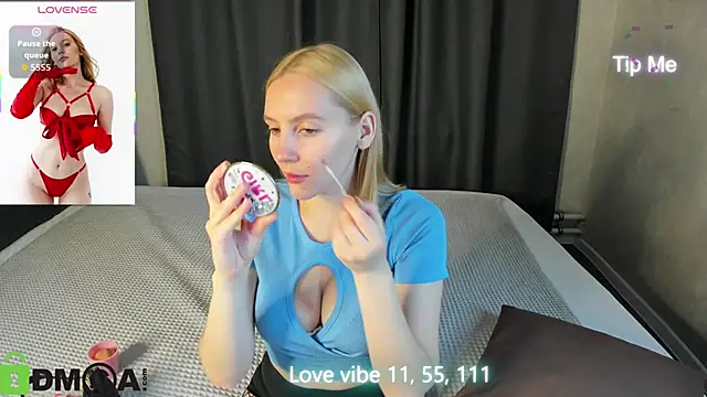 Anna Chelsea online show from 10/08/25, 11:57