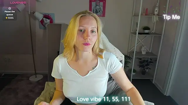 Anna Chelsea online show from 02/14/26, 12:18