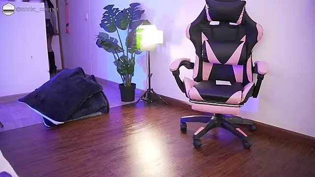 AnnieCouperr online show from 03/11/26, 07:53