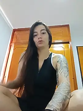 Demy Rhoades online show from 04/07/26, 01:11