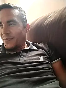 Snapshot of Boragozarvem chatting on 12/17/25, 05:41 Boragozarvem online show from 12/17/25, 05:41