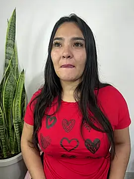 Snapshot of meli__brown chatting on 05/02/26, 05:51 meli brown online show from 05/02/26, 05:51