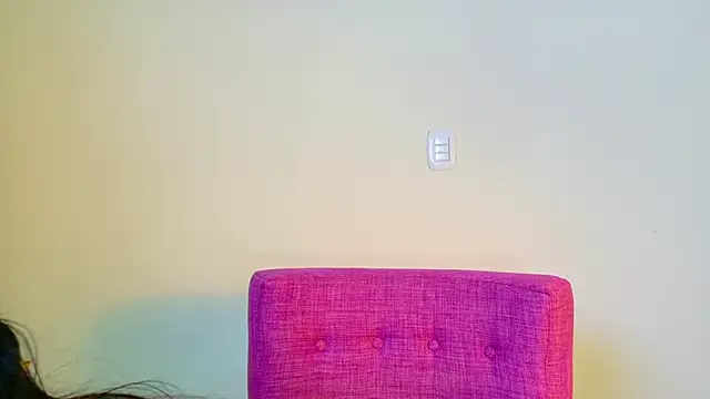 NATASHAA WINZ online show from 10/25/25, 06:10